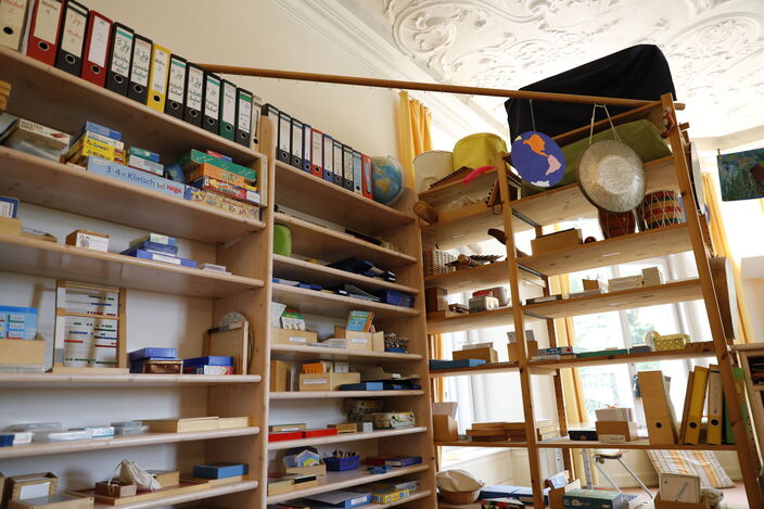 Montessori Material Regale Grundschule